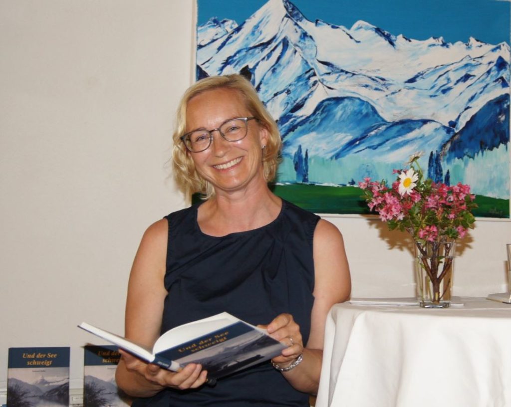 Susanne Huber bei ihrer Lesung im Meixnerhaus Kaprun.